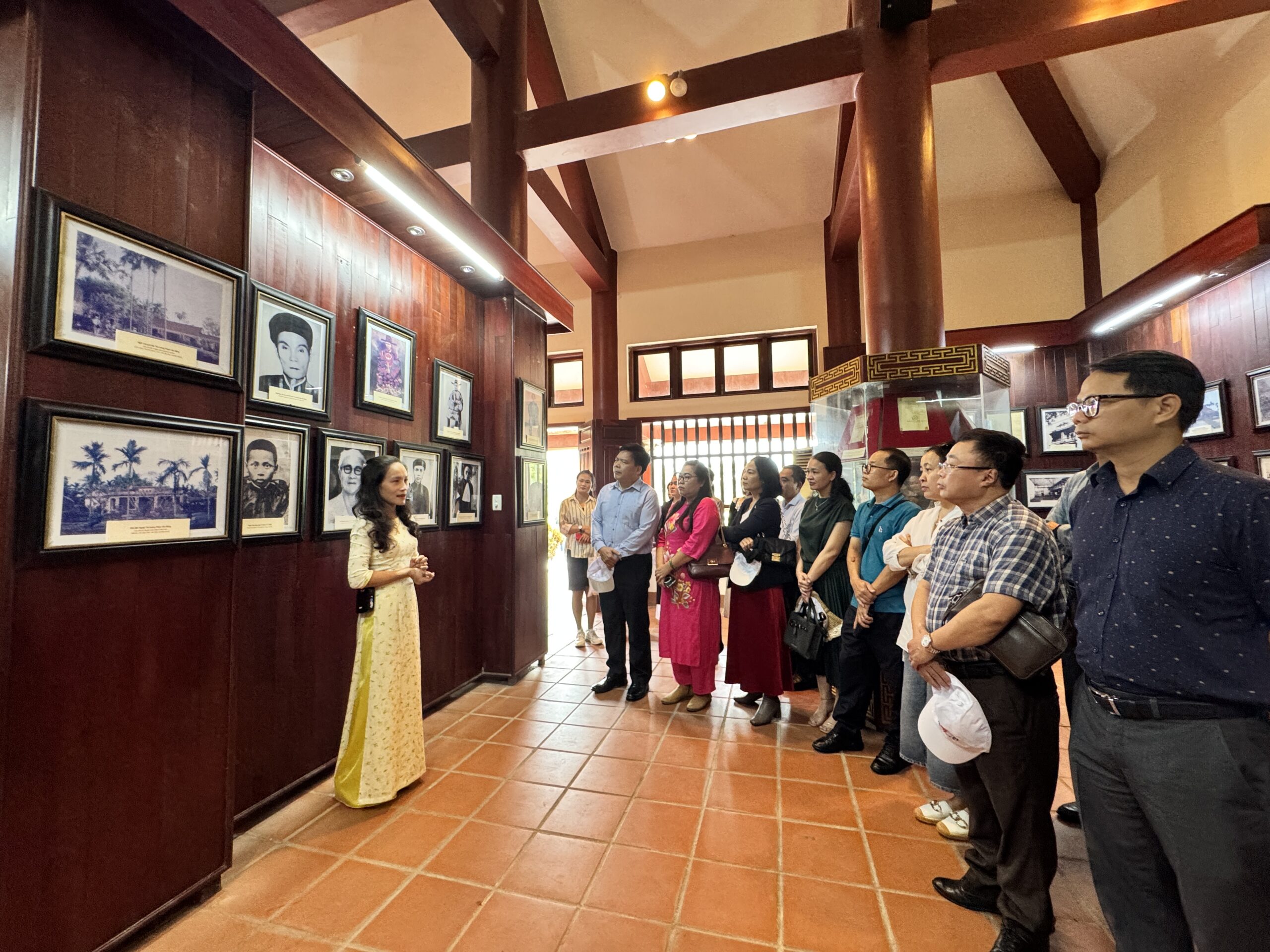 Khám phá kho báu Sa Huỳnh - Quảng Ngãi