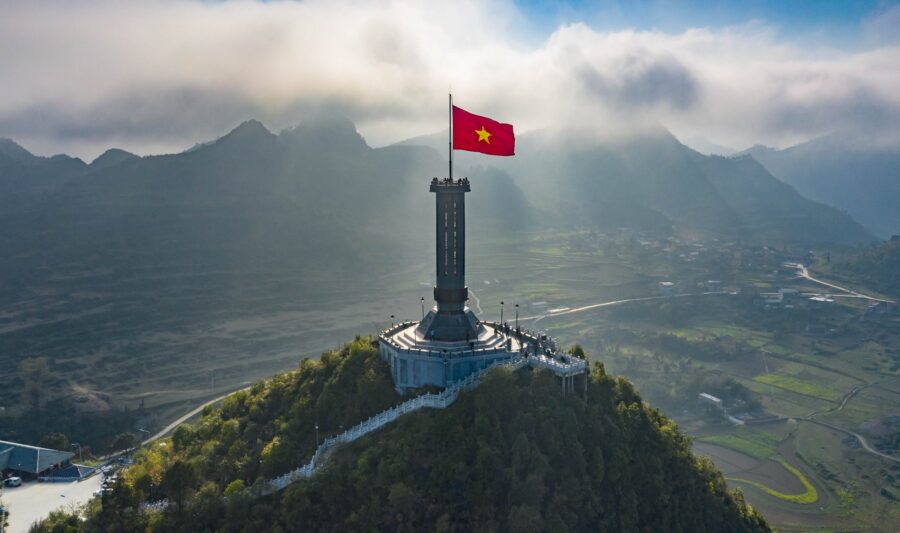 Hành Trình Đông Tây Bắc - Ảnh 2