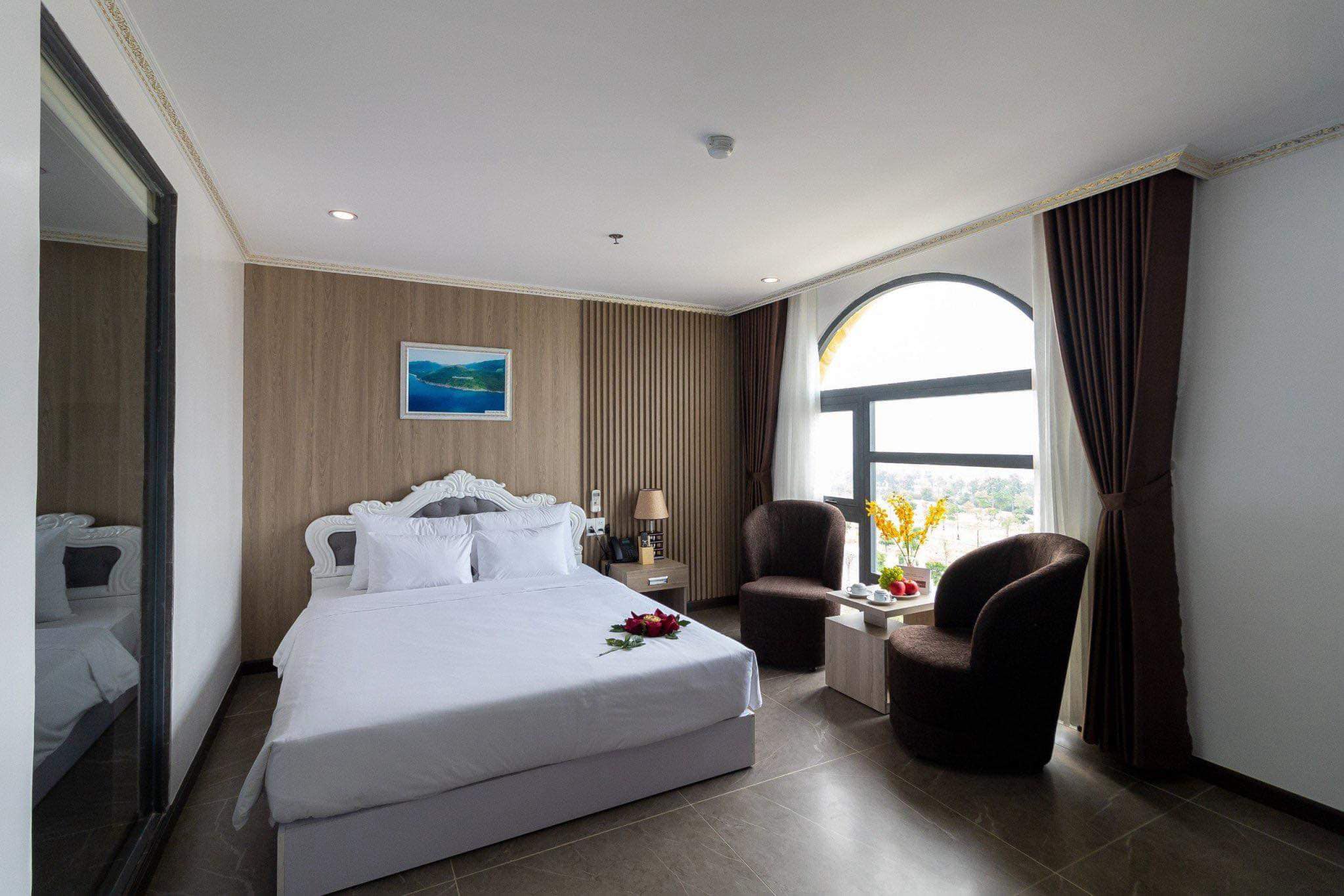 Pearl Beach Hotel Quy Nhơn  2025