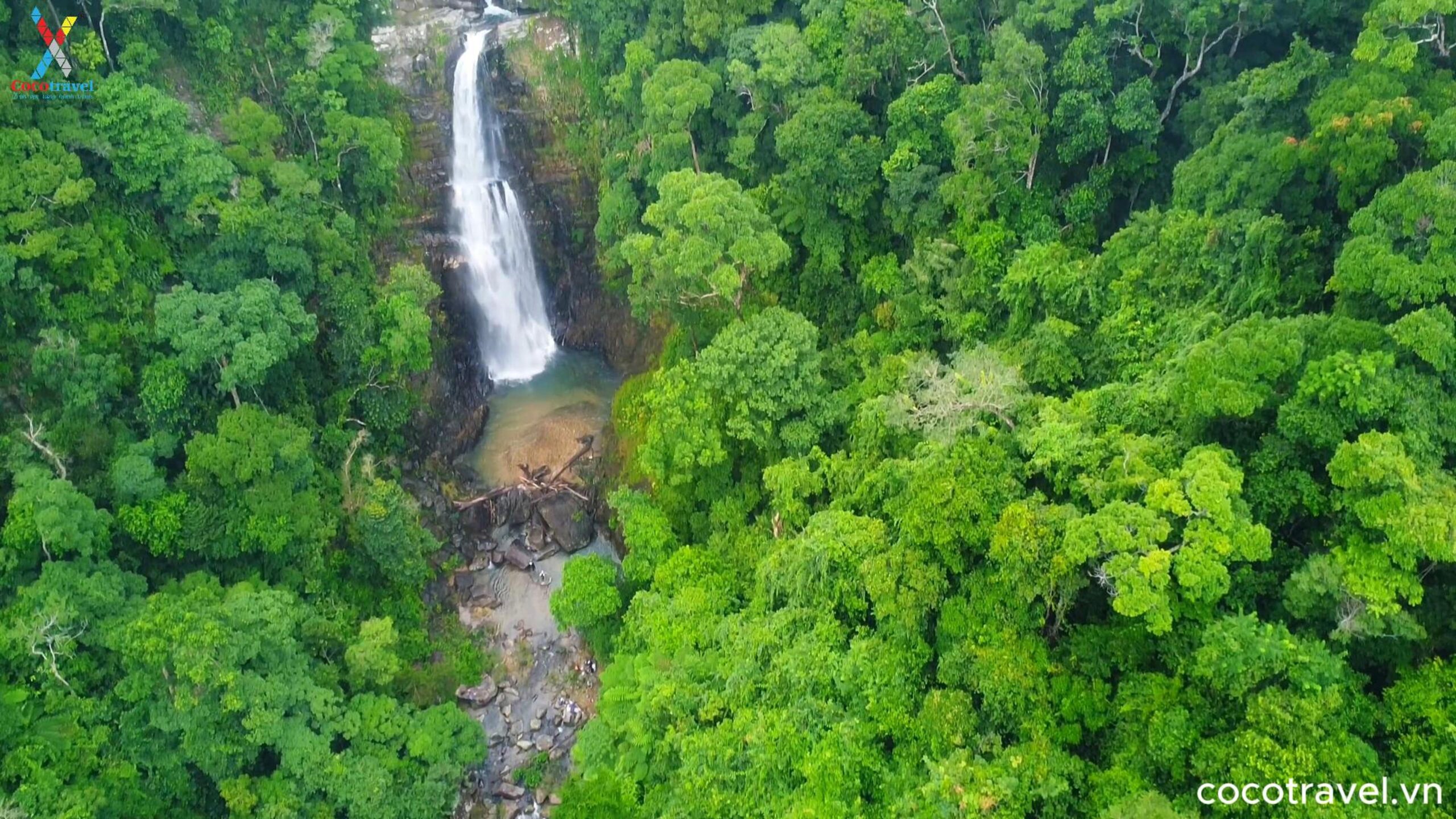 Tour trekking chinh phục thác Mờ Nanh đầu tiên ở Quảng Ngãi