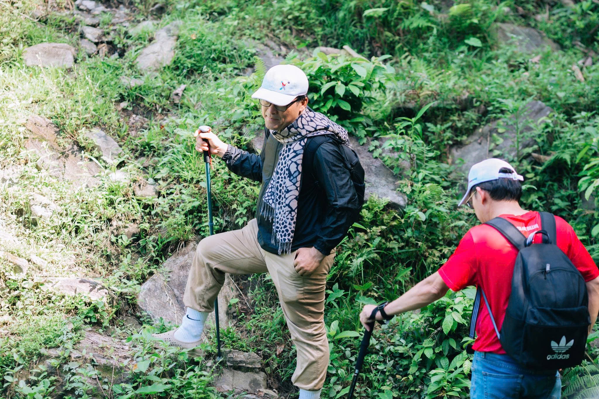 Trekking Thác Mờ Nanh Chặng 4: Vượt Ngàn Thử Thách – Chạm Đỉnh Thác Mờ Nanh Huyền Thoại