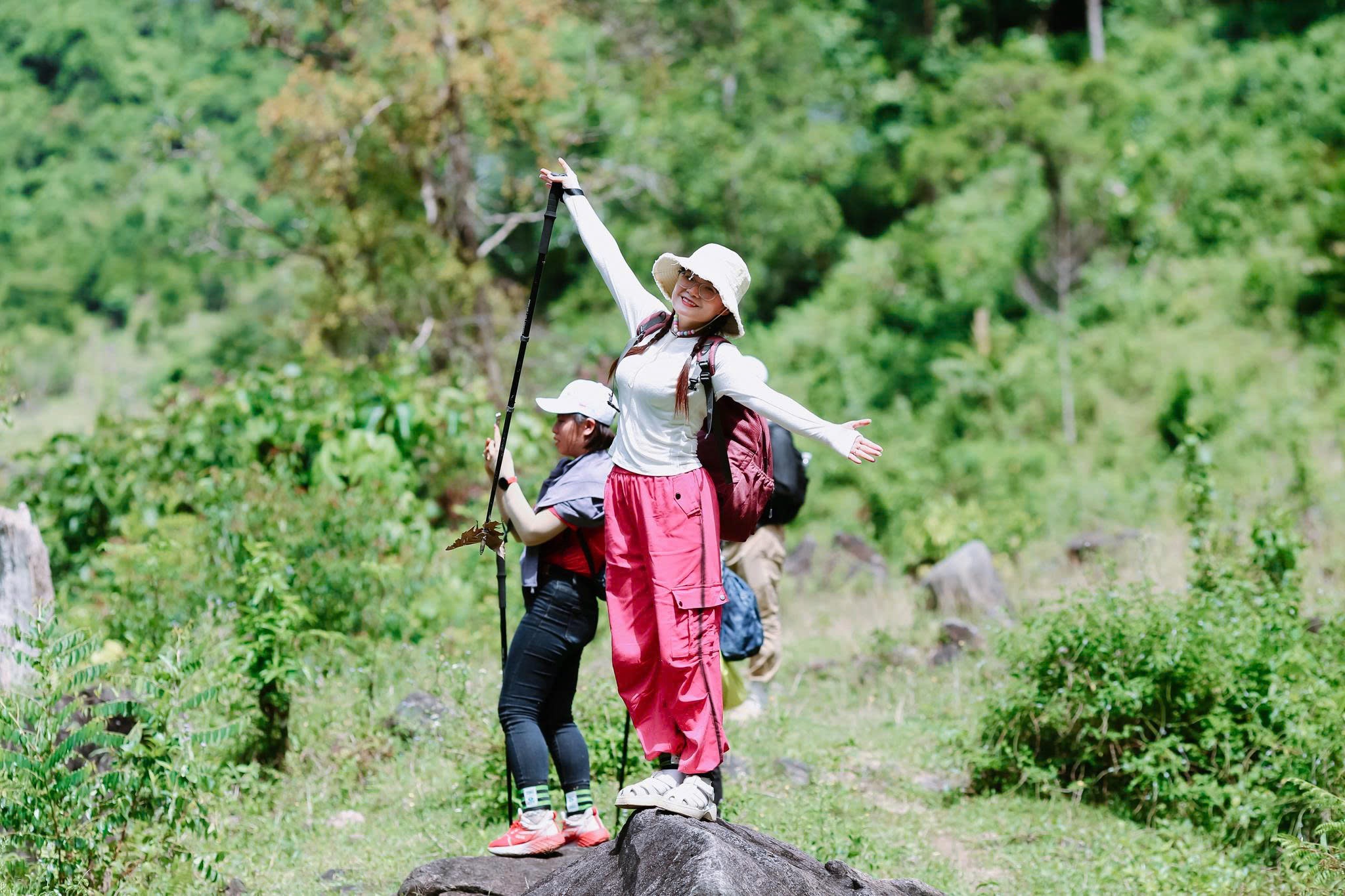 Trekking Thác Mờ Nanh Cần Chuẩn Bị Gì Cho 1 Chuyến Phiêu Lưu Trọn Vẹn