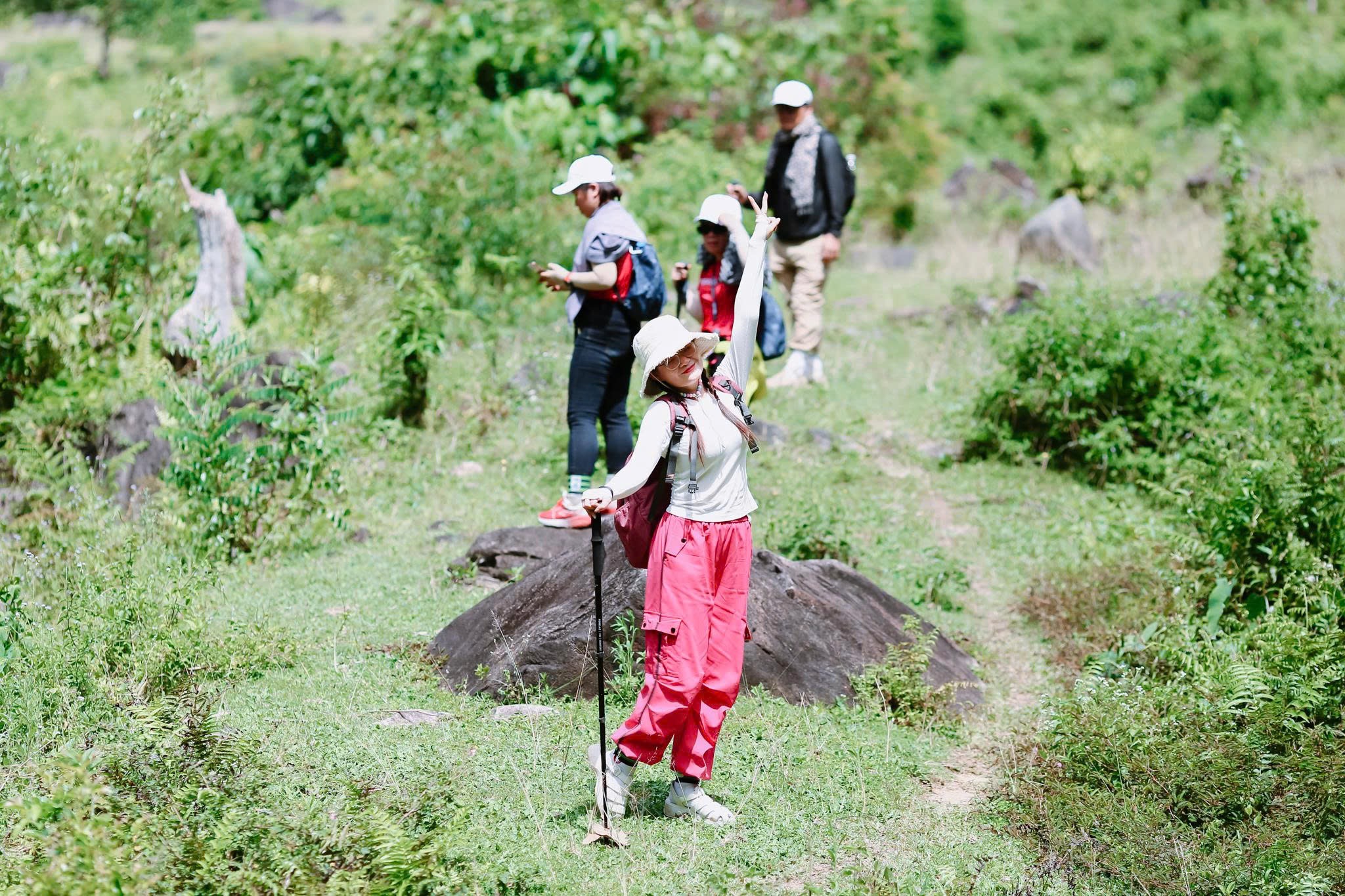 Trekking thác Mờ Nanh trên hành trình chinh phục Thác Khỉ