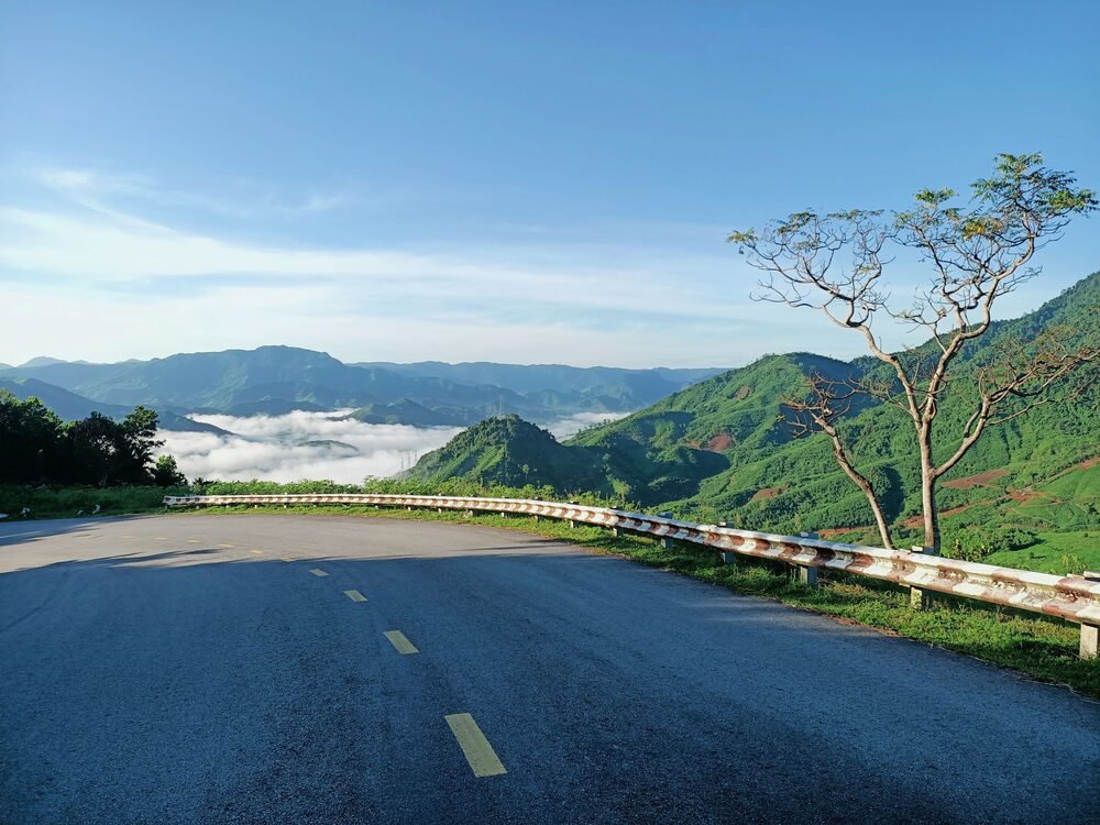đèo Vi Ô Lắc quảng ngãi, đèo Vi Ô Lắc ở đâu, đường đi đèo Vi Ô Lắc ,săn mây, săn mây đèo Vi Ô Lắc, thời điểm săn mây 