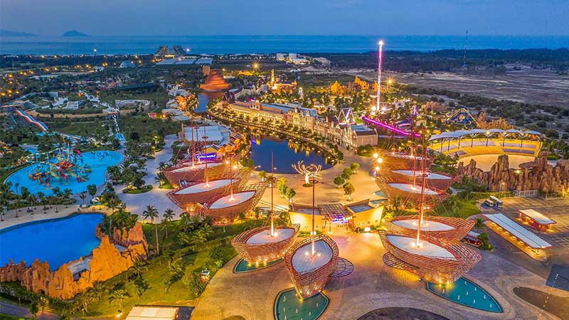 Giá vé VinWonders Nam Hội An ưu đãi lên đến 50% cho người địa phương