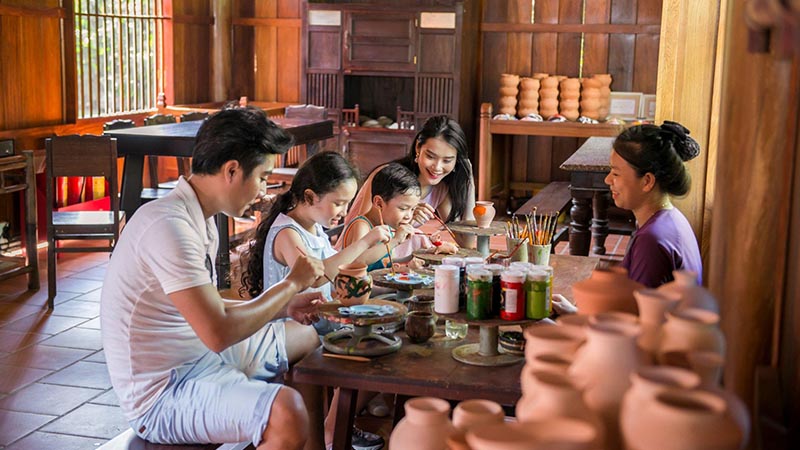 Giá vé VinWonders Nam Hội An ưu đãi lên đến 50% cho người địa phương
