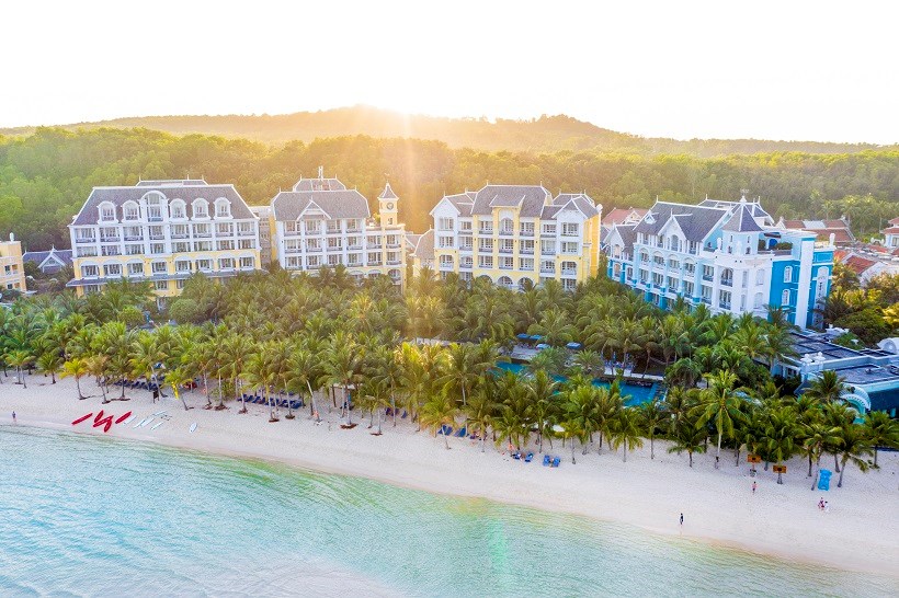 JW Marriott Phu Quoc Emerald Bay Resort nhận 2 giải thưởng lớn của WTA châu Á - Thái Bình Dương 2025